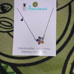 Tonsil Style Flower Necklace 