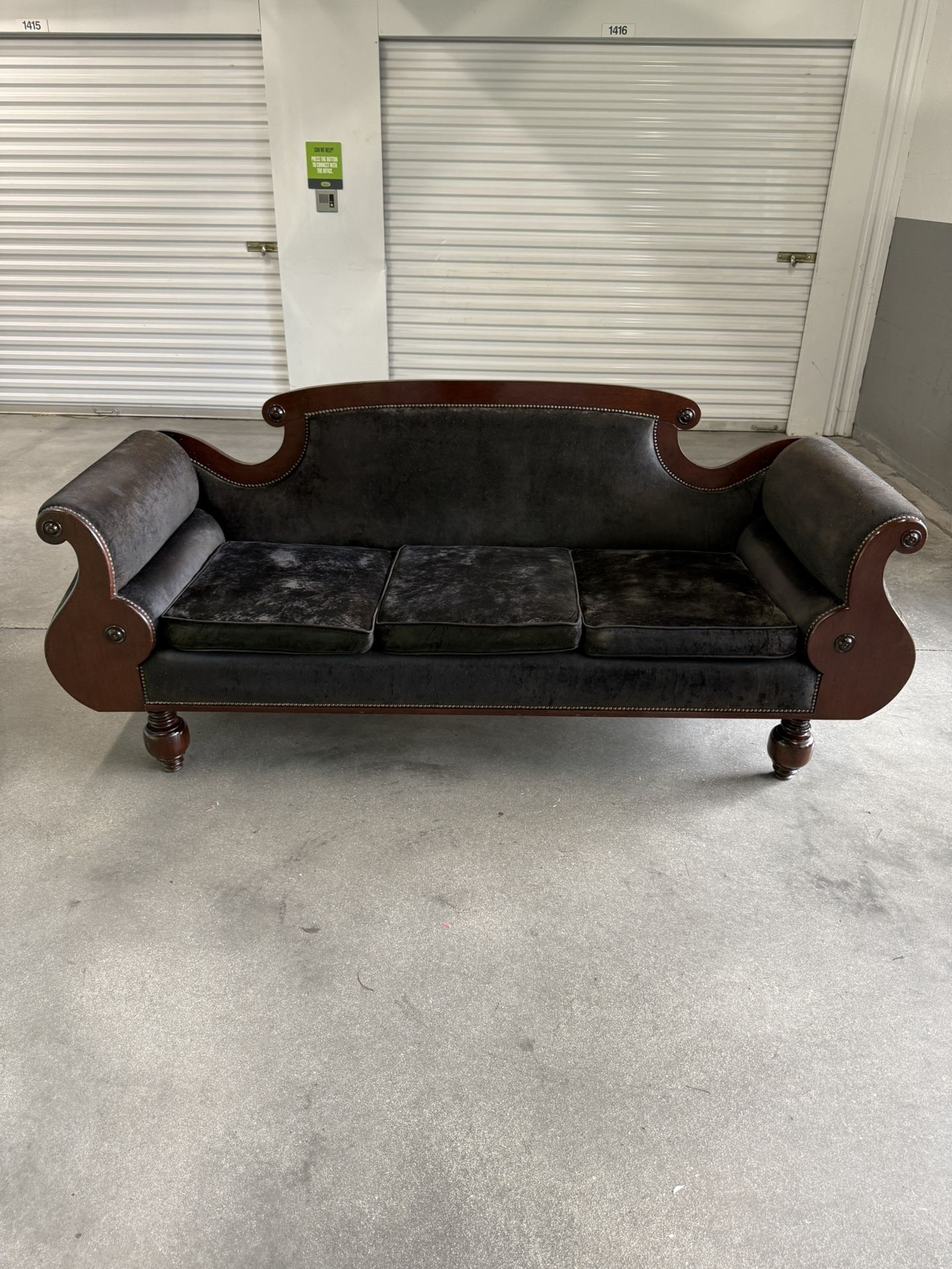 Classic sofa | Love seat
