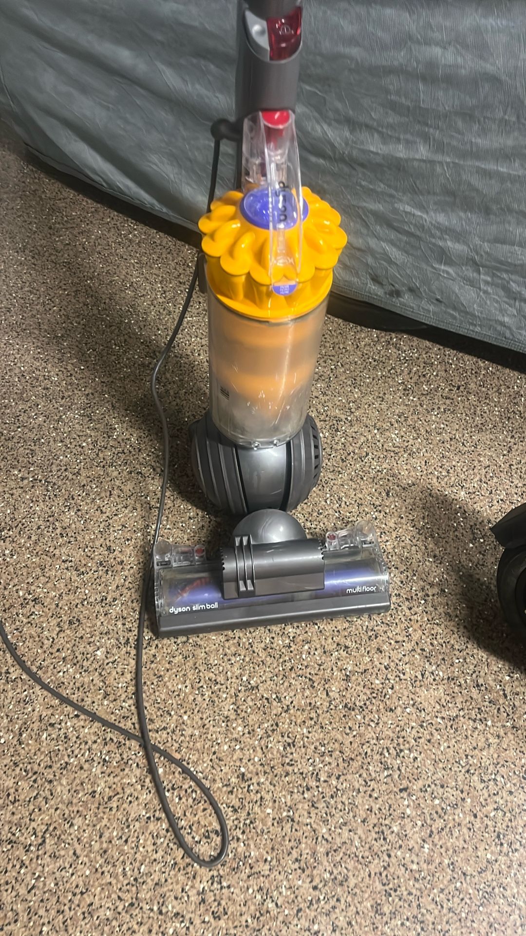 Dyson Slim Ball Vacuum