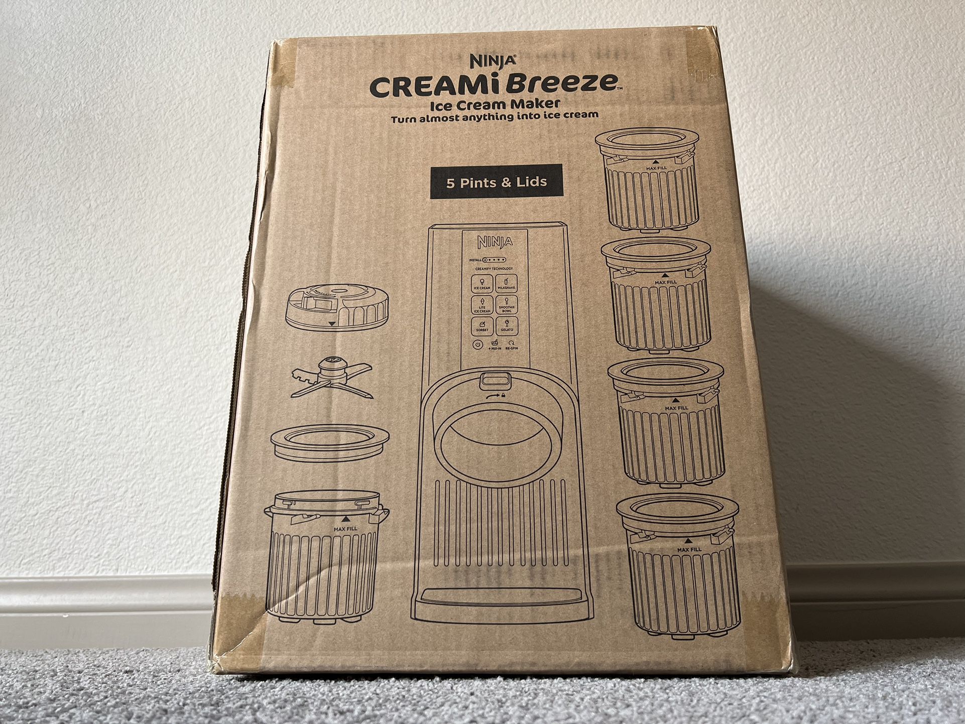 Brand New Ninja CREAMi Breeze 7-in-1 Ice Cream Maker in Mint