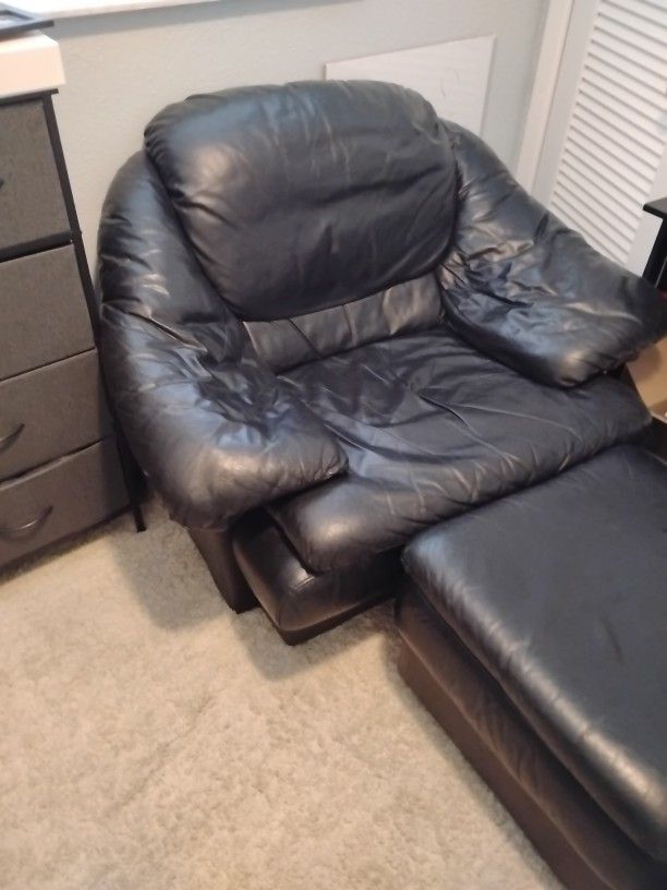 Black Chair And Ottoman 