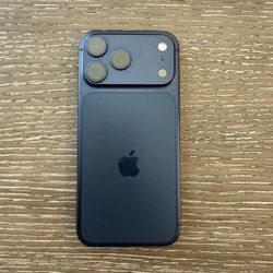 iPhone 17 Pro Max — Carrier Unlocked — 512gb — Blue