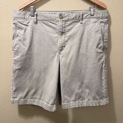 Men’s Size 38 Tommy Bahama Khaki Flat Front Chino Shorts