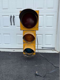 vintage Alusig traffic light
