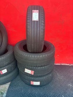 235/65R17 Michelin