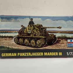ESCI ERTL ~ German Panzerjaeger Marder III ~ 1:72 Scale Model Kit 8010 ~ SEALED
