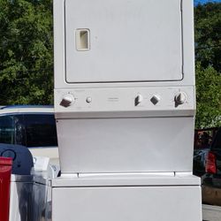 GE Combo Washer and Dryer  Unit