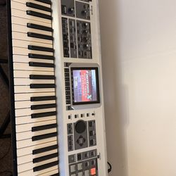 Roland Fantom X6 