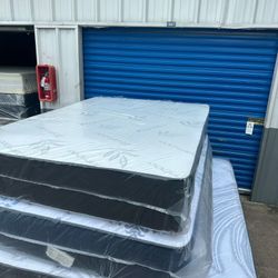 Full Size Mattress And Box Spring 