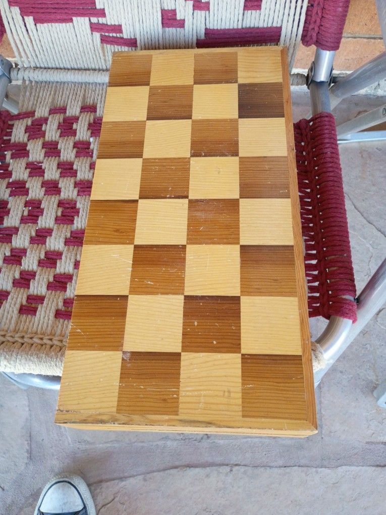 Complete Wood Chess Sets