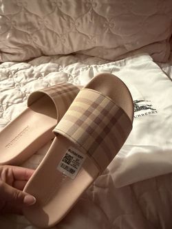 Burberry pink slides size 37 (7)