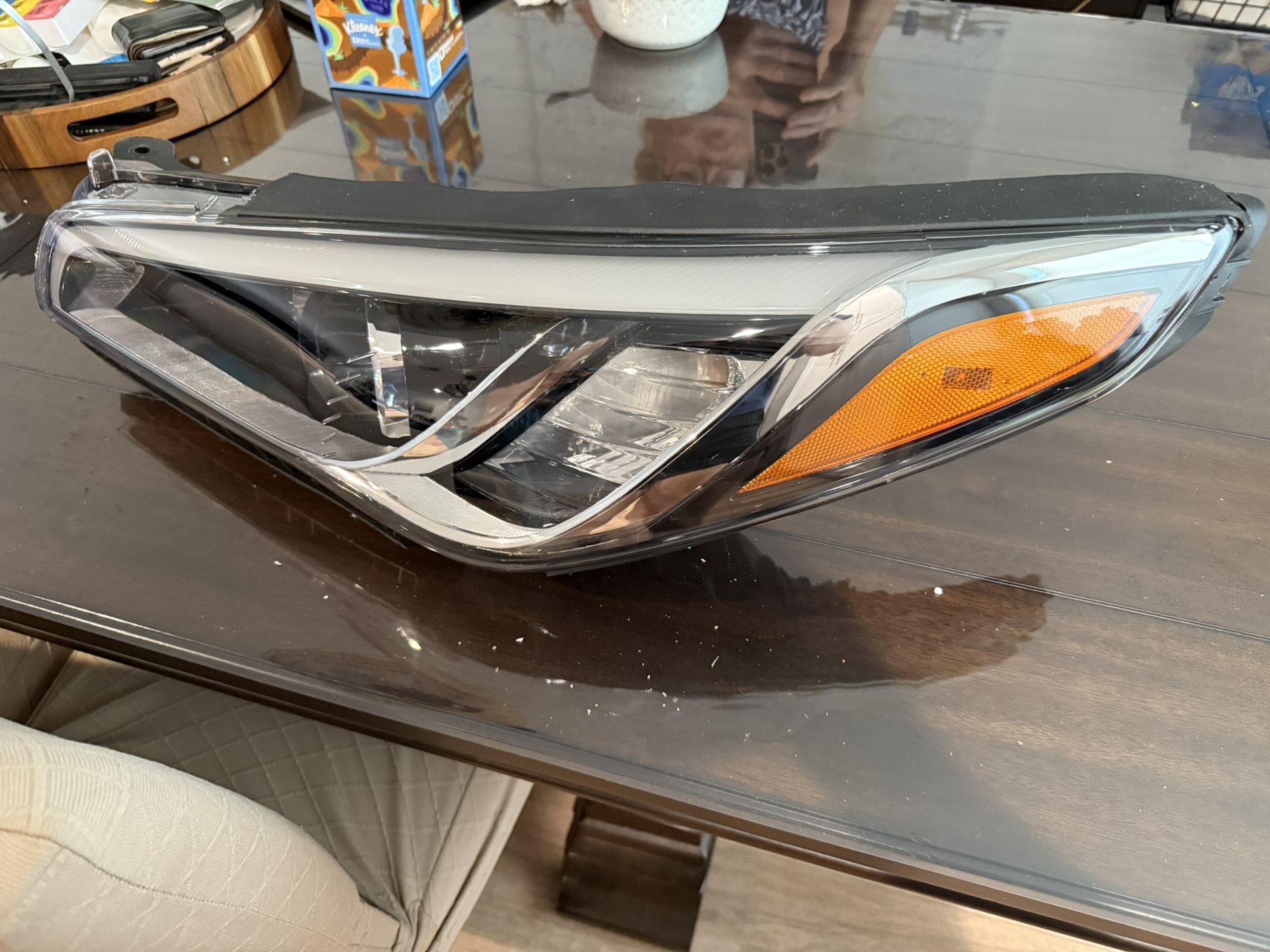 15-17 Sonata Driver Headlight