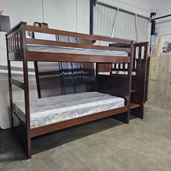 Twin bunk bed $399
