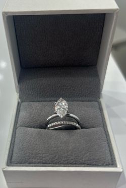 IGI Certified 14KT WG 2.26CTW Lab Diamond Wedding Set