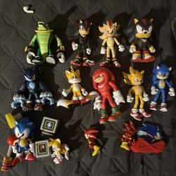 SONIC figures 