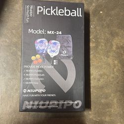 Picked Ball Sets And Paddles