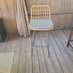  Bar Stools Swivel Set Of 4