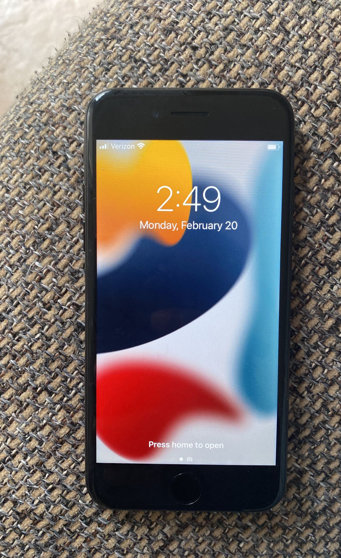 iPhone 7 (unlocked)