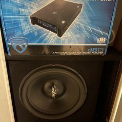 Audio amplifier and bass Like New 500 Dlls For All