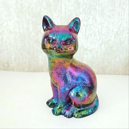 Rainbow color shift resin cat figurine collectible colorful handmade unique new