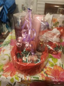 Bath Body Gift Basket