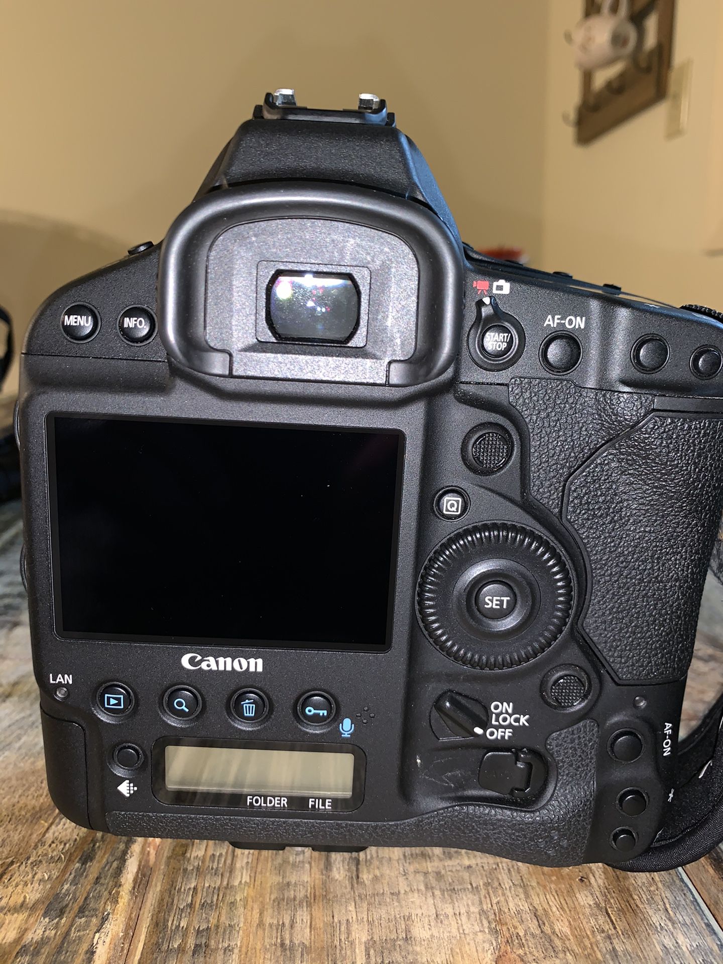 Canon 1DX Mark ii Body Only