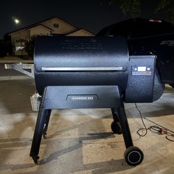 Traeger Ironwood 885 - $700 OBO