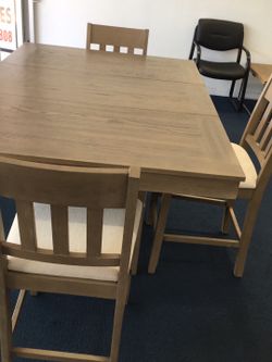 LIVING SPACES FOUR CHAIR TALL DINING SET WITH EXTENSION LEAF