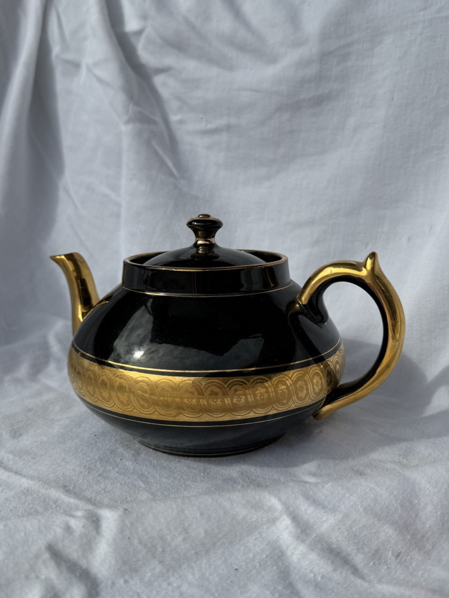 Antique Blk/Real Gold Serves Late Davenport Gibson & Sons 1(contact info removed) Teapot/Lid