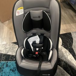 Safety 1st toddler car chair new