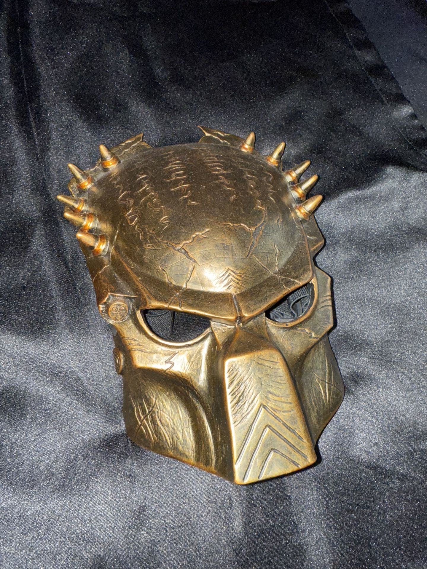 Predator Collector Mask {READ DESCRIPTION}