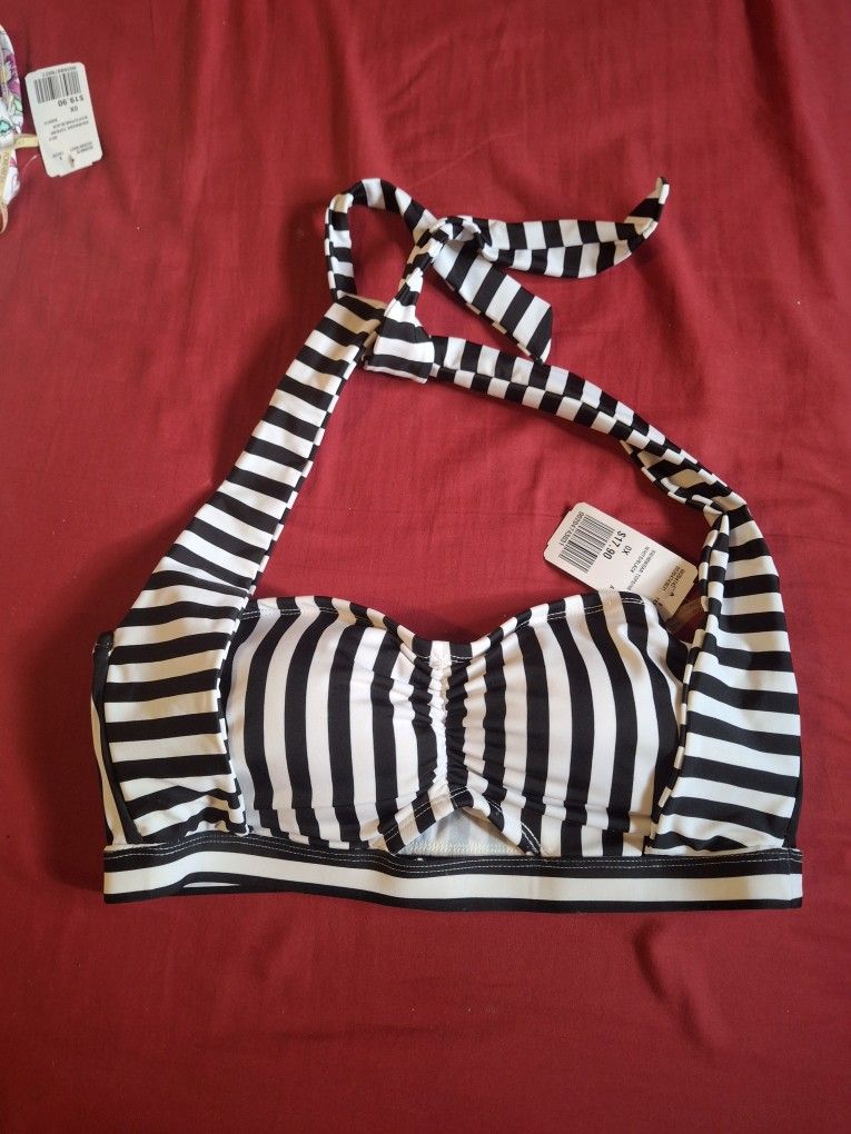 Black And White Bikini Top / Forever21