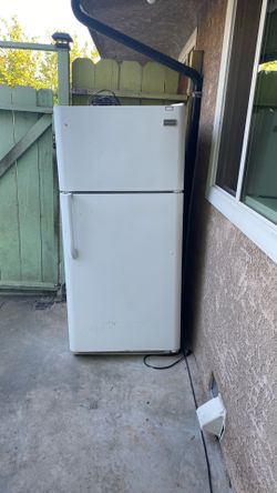 Frigidaire refrigerator