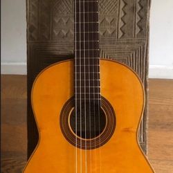 Vintage Ricardo Quiles Ballester Guitar