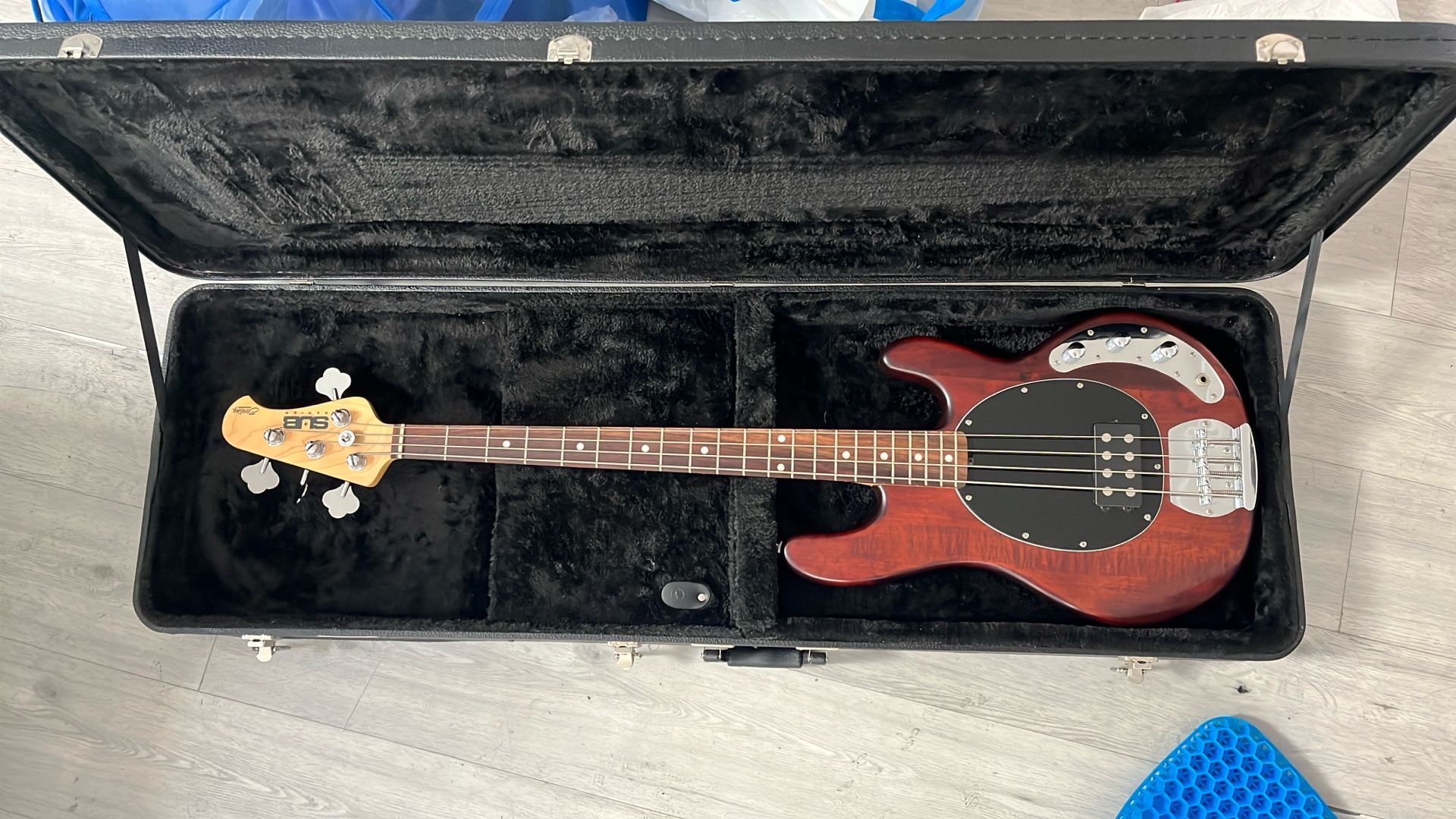 Stingray Bass Sterling By Music Man SUB Series With Road Runner Case