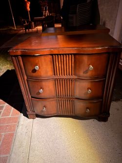 2 Bedside Drawers