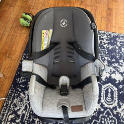 Maxi-Cosi Infant Car Seat with base