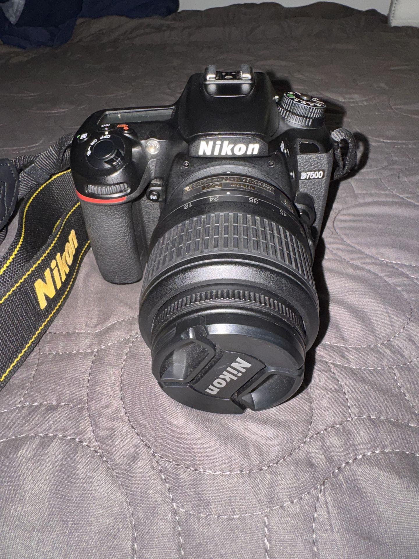 Nikon D7500