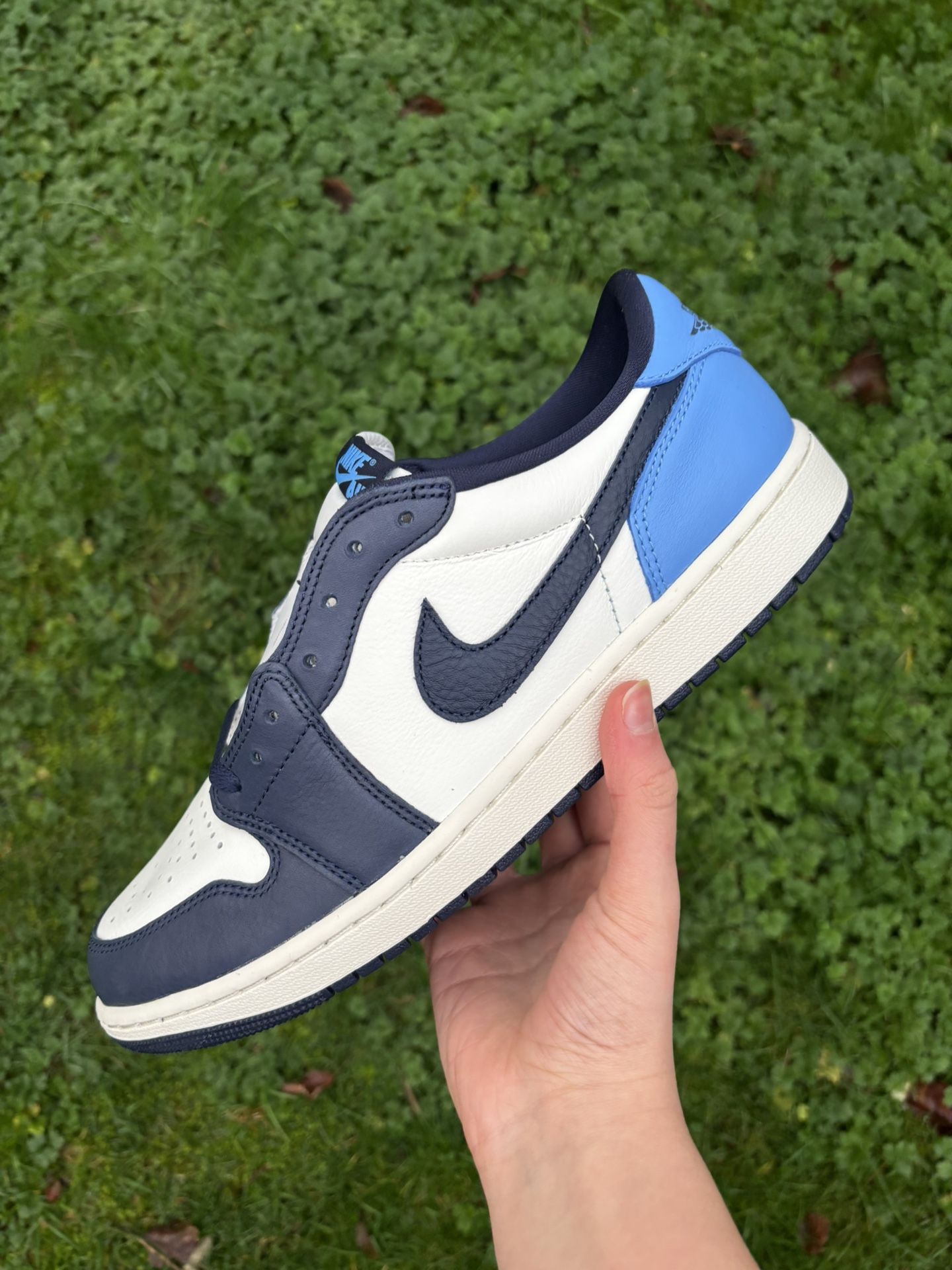 Jordan 1 Low Obsidian Unc