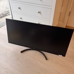2 LG Ultra Wide Monitors 