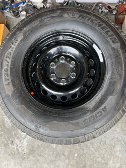 New Mercedes Sprinter Wheel Rim w/ Michelin Tire 245/75/R16