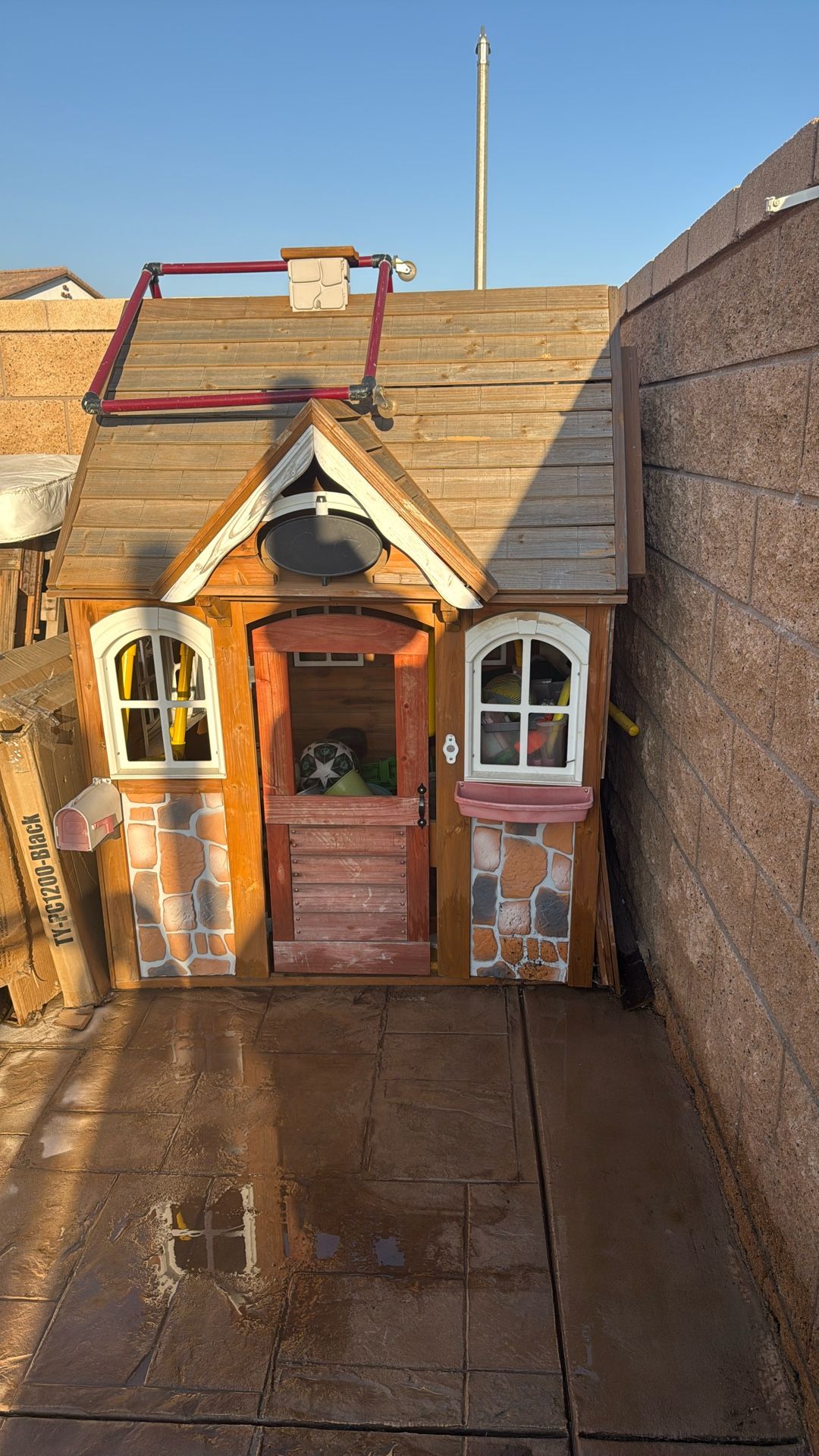 Free Playhouse