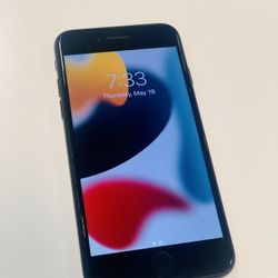 IPhone 7 128GB  Fully unlocked 