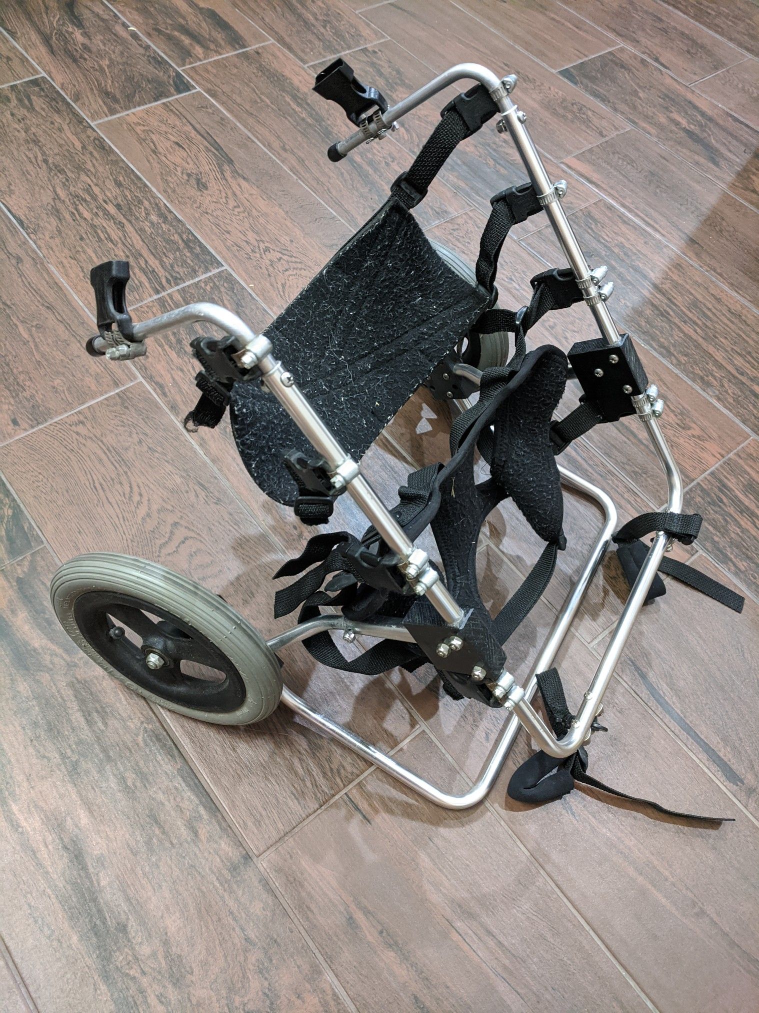 Dog wheel chair