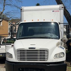 Box truck freightliner 2013