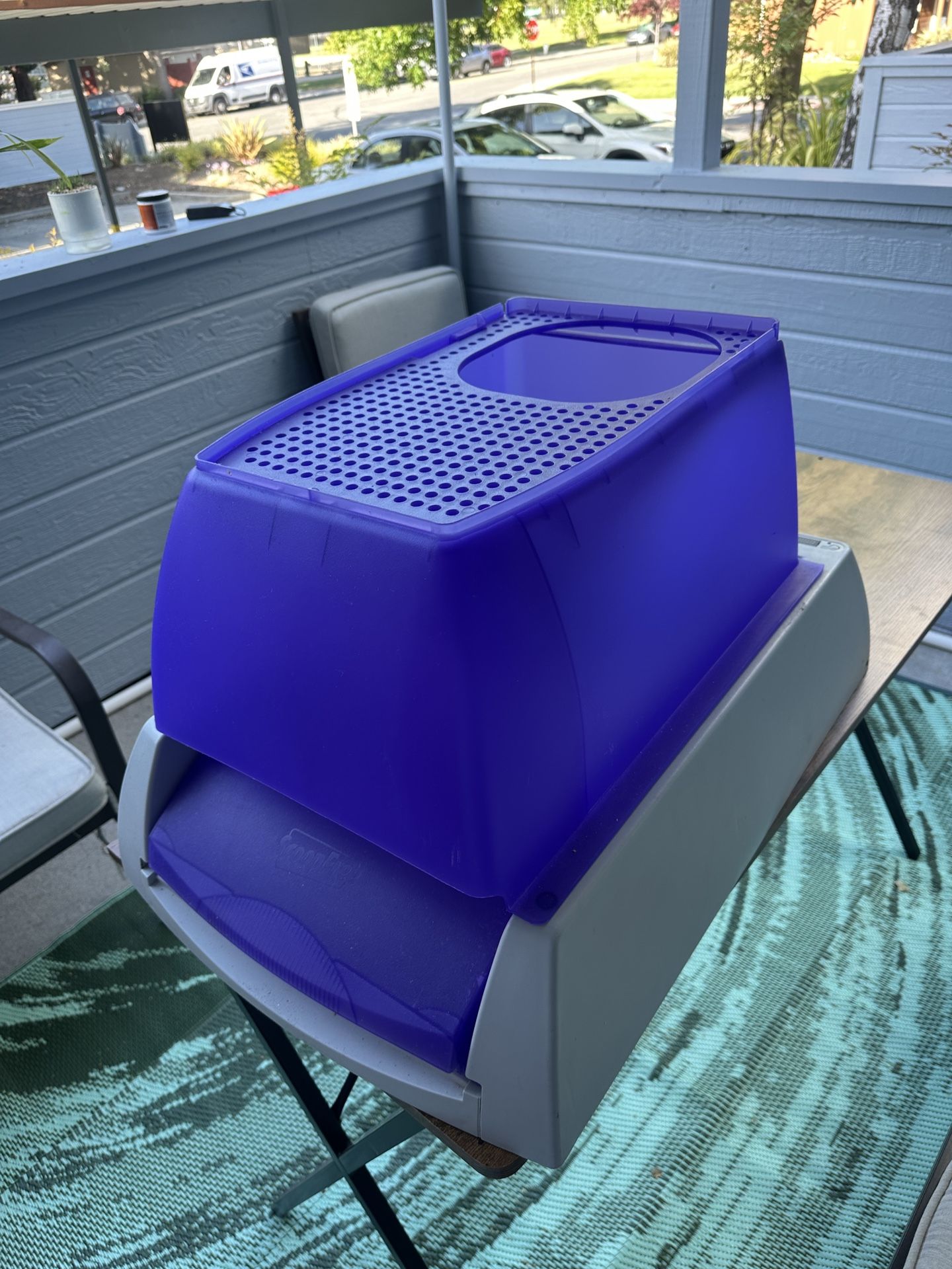 Petsafe ScoopFree Self-Cleaning Litter Box