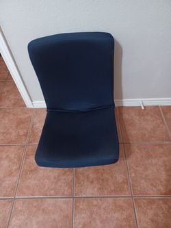 Swivel Floor Chair