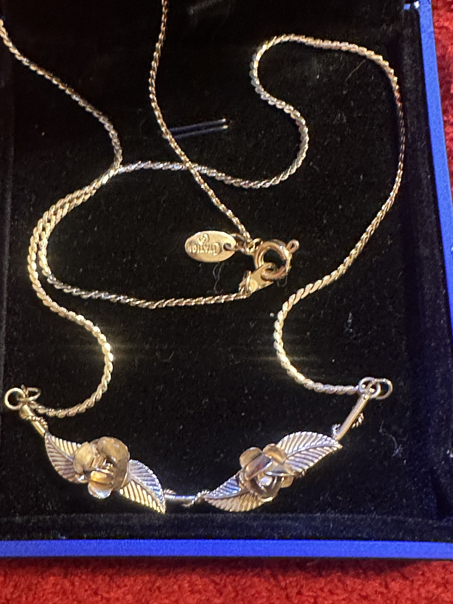 Gold Necklace Indian maybe Plated New Very Unique 