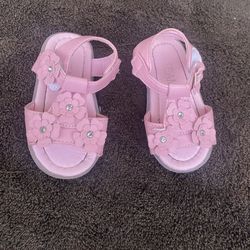 Pink Girls Strap Sandals With Flowers 8.