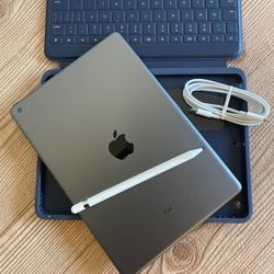 Apple iPad 7th Generation 128GB With Logitech Keyboard and Pencil